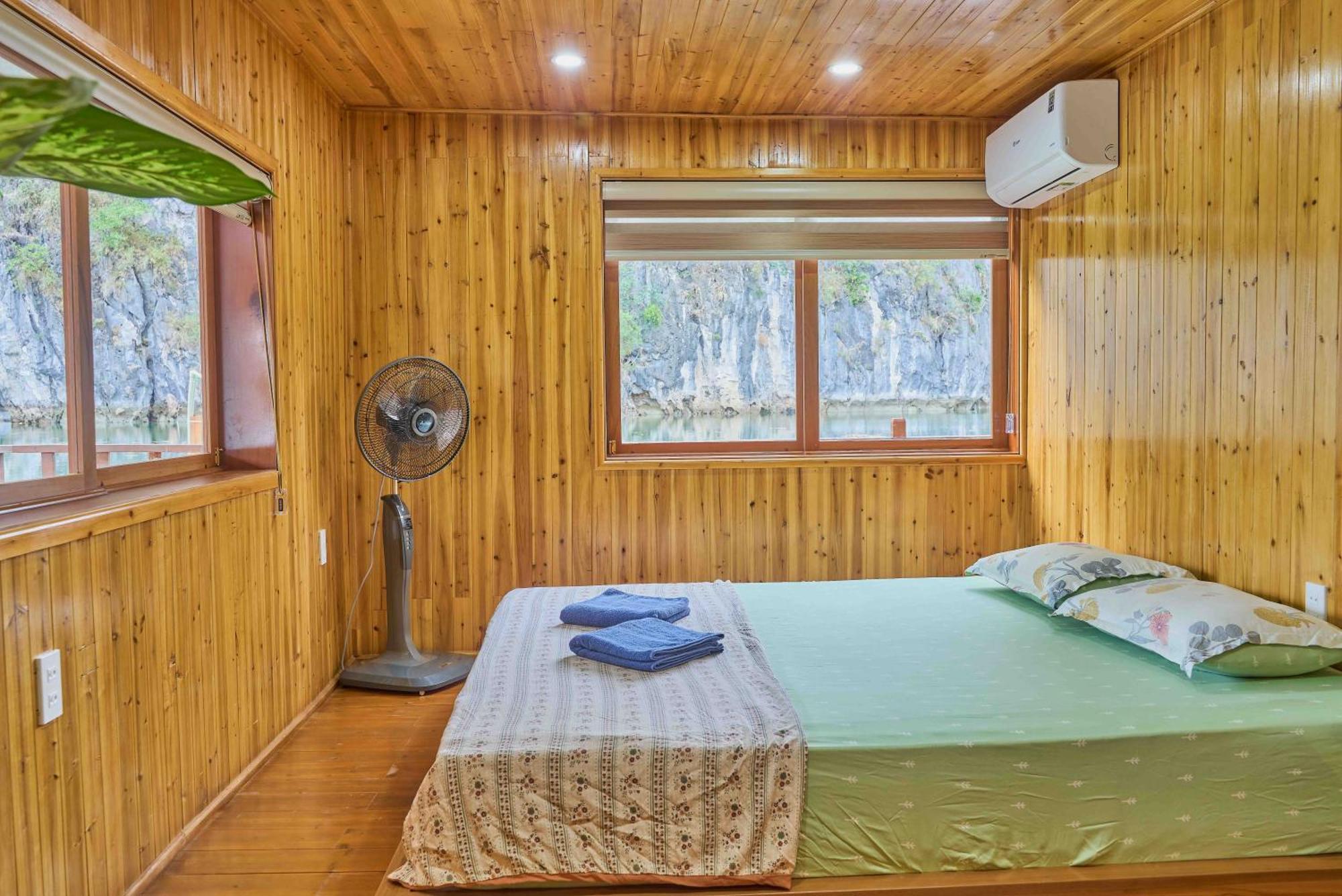Dong Khe Sau Lan Ha Floating Homestay מראה חיצוני תמונה