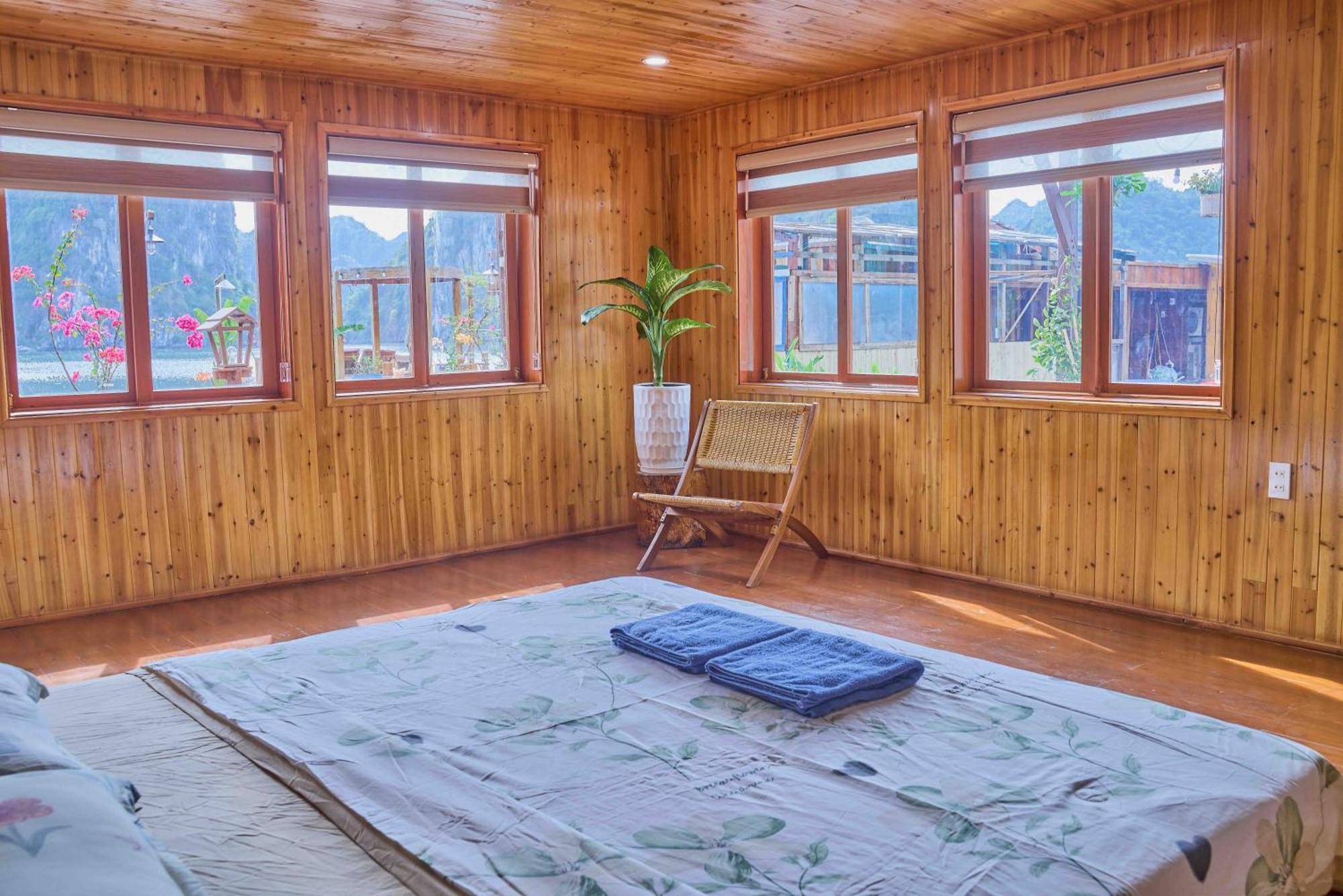 Dong Khe Sau Lan Ha Floating Homestay מראה חיצוני תמונה