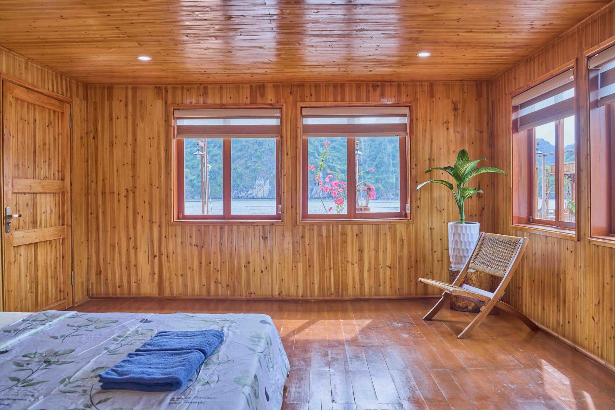 Dong Khe Sau Lan Ha Floating Homestay מראה חיצוני תמונה